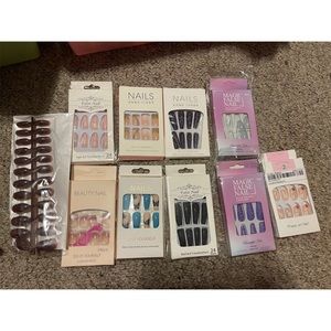 Press on nails bundle